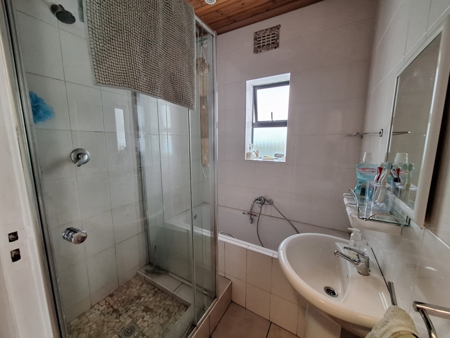 3 Bedroom Property for Sale in Thornton Western Cape